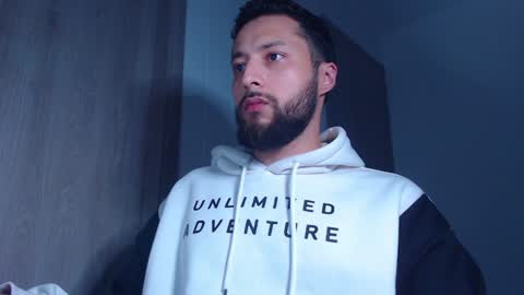 Snapshot of tony__ribas chatting on December 17, 2024, 1:50 am Tony Ribas. online show from December 17, 2024, 1:50 am