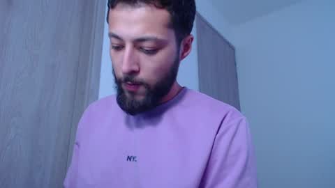 Snapshot of tony__ribas chatting on December 17, 2024, 10:00 pm Tony Ribas. online show from December 17, 2024, 10:00 pm