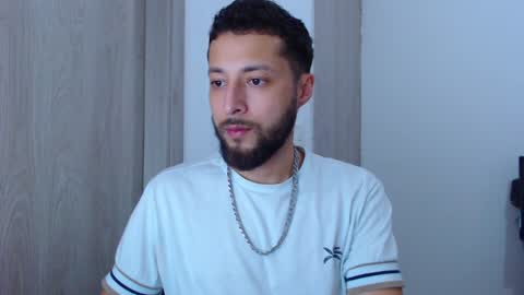 Snapshot of tony__ribas chatting on December 22, 2024, 12:07 am Tony Ribas. online show from December 22, 2024, 12:07 am