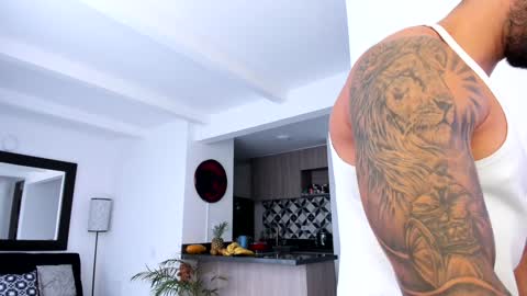 tony muscle1 online show from December 6, 2024, 9:46 pm