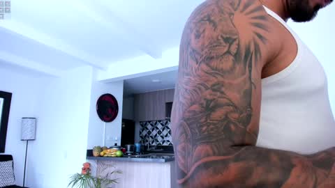 tony muscle1 online show from December 24, 2024, 8:27 pm