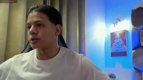 Snapshot of tony_petrov chatting on July 17, 2026, 5:36 am tony_petrov online show from July 17, 2026, 5:36 am