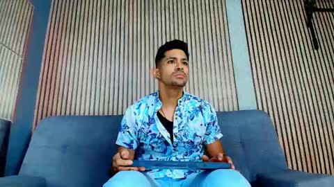 Snapshot of tonycosta_ chatting on September 29, 2025, 3:28 pm Tony online show from September 29, 2025, 3:28 pm