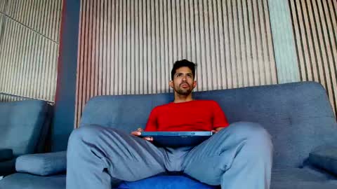 Snapshot of tonycosta_ chatting on October 5, 2025, 1:26 am Tony online show from October 5, 2025, 1:26 am