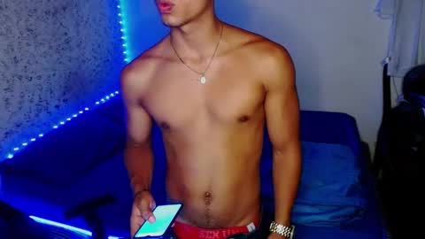 tonydesire_ online show from May 28, 2026, 8:06 pm