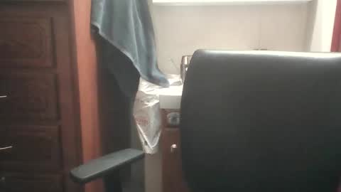 Snapshot of tonytigersex chatting on February 8, 2026, 3:43 am tonytigersex online show from February 8, 2026, 3:43 am