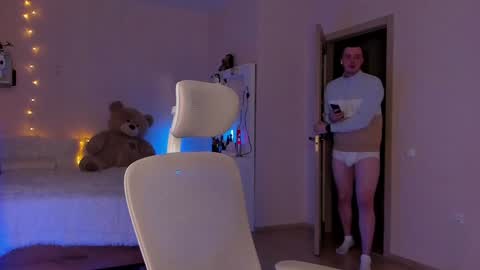 toohornyserj online show from December 11, 2024, 2:09 am