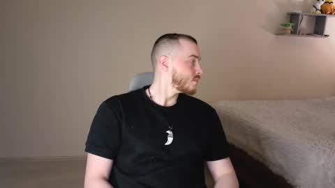 Snapshot of toohornyserj chatting on March 18, 2026, 8:01 pm toohornyserj online show from March 18, 2026, 8:01 pm