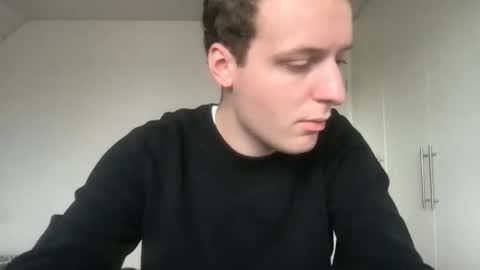 Max online show from November 1, 2025, 12:51 pm