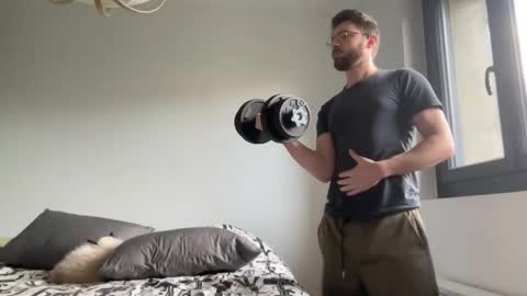 Tom online show from April 5, 2026, 3:53 pm