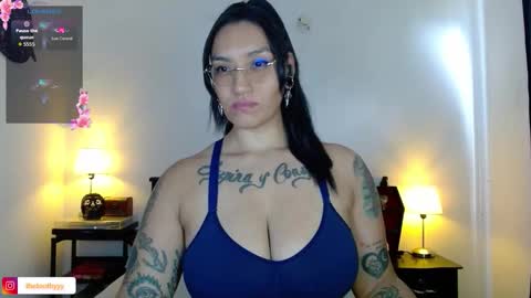 toothyy online show from October 12, 2025, 9:03 pm