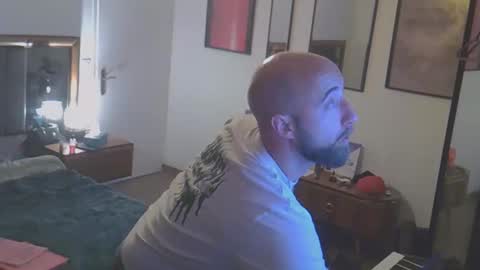tootsybird69 online show from May 3, 2026, 12:49 am