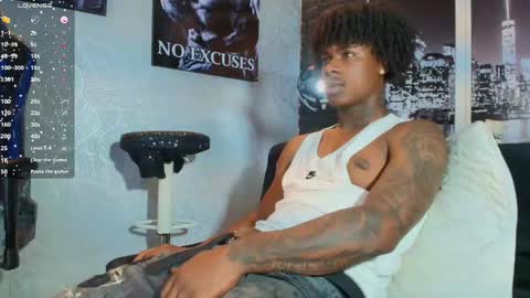Snapshot of toower_ chatting on May 4, 2026, 5:14 am T O W E R online show from May 4, 2026, 5:14 am