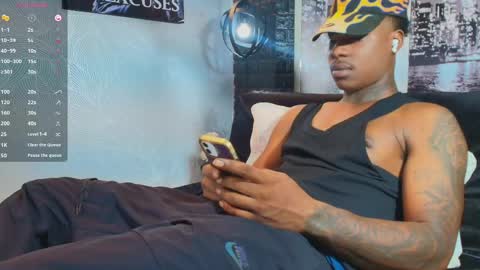 Snapshot of toower_ chatting on May 12, 2026, 4:20 am T O W E R online show from May 12, 2026, 4:20 am