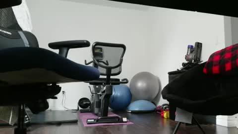 Snapshot of topfloortemptress chatting on October 30, 2025, 5:46 pm Top Floor Temptress online show from October 30, 2025, 5:46 pm