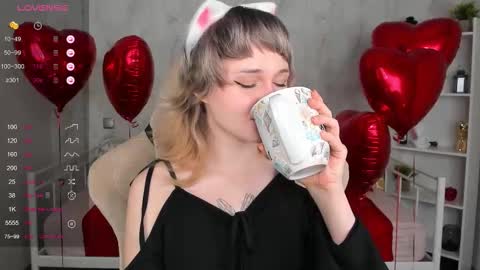 Tori online show from February 12, 2026, 12:05 am