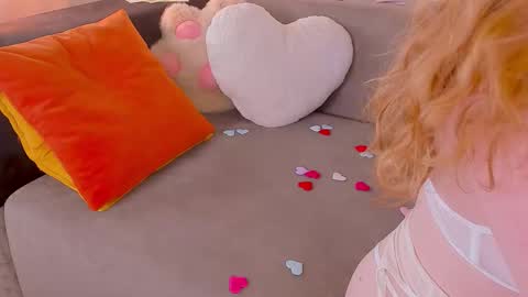 Tori online show from February 13, 2026, 9:05 am