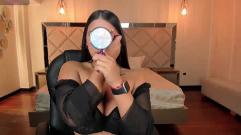 Tori Cross online show from February 19, 2025, 12:33 pm