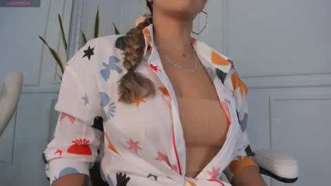 Red online show from November 5, 2025, 4:29 pm