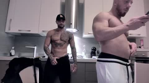 Snapshot of toro_arrapato chatting on December 3, 2024, 11:46 pm toro_arrapato online show from December 3, 2024, 11:46 pm