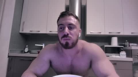 Snapshot of toro_arrapato chatting on December 11, 2024, 11:32 pm toro_arrapato online show from December 11, 2024, 11:32 pm