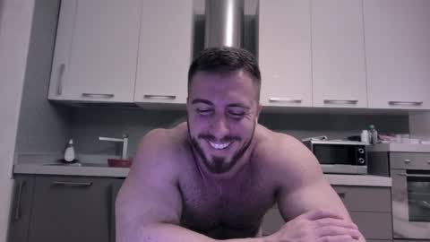 Snapshot of toro_arrapato chatting on December 28, 2024, 6:18 pm toro_arrapato online show from December 28, 2024, 6:18 pm