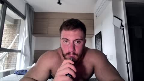 Snapshot of toro_arrapato chatting on January 12, 2025, 8:25 pm toro_arrapato online show from January 12, 2025, 8:25 pm