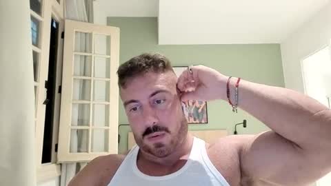 Snapshot of toro_arrapato chatting on January 7, 2026, 12:24 am toro_arrapato online show from January 7, 2026, 12:24 am