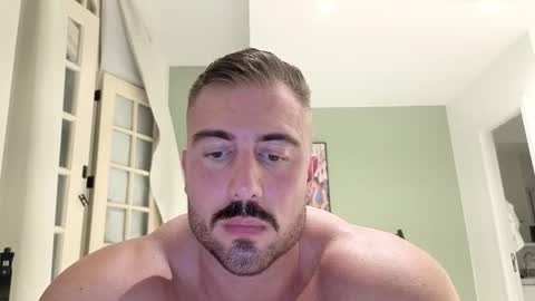 Snapshot of toro_arrapato chatting on January 12, 2026, 10:59 pm toro_arrapato online show from January 12, 2026, 10:59 pm