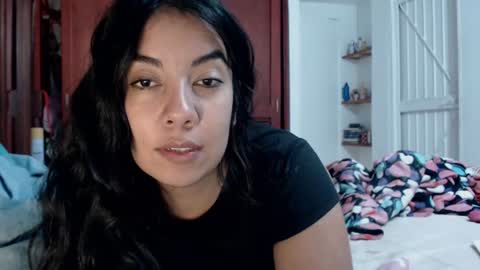 Snapshot of torres_karla chatting on July 2, 2026, 3:23 am karla online show from July 2, 2026, 3:23 am