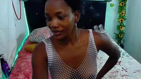Snapshot of tory_montannaxx chatting on January 25, 2025, 12:05 pm tory_montannaxx online show from January 25, 2025, 12:05 pm