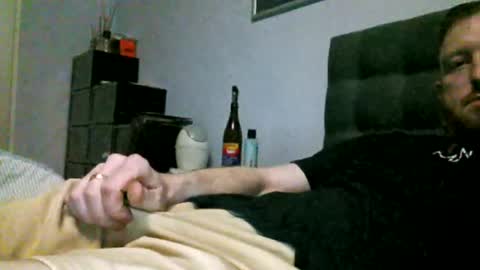 Snapshot of tosdoner chatting on June 8, 2026, 5:02 pm tosdoner online show from June 8, 2026, 5:02 pm