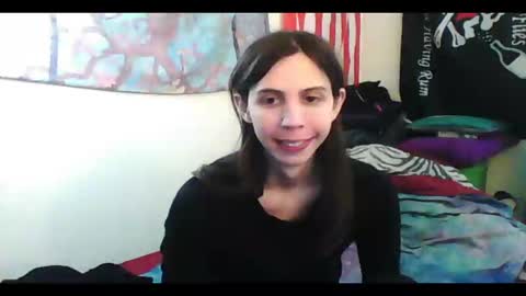 Snapshot of totalfuckingadorable chatting on December 9, 2024, 4:01 am Luna online show from December 9, 2024, 4:01 am