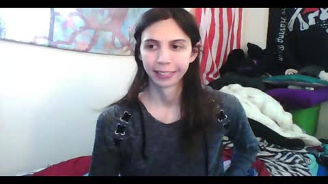 Snapshot of totalfuckingadorable chatting on December 18, 2024, 5:04 am Luna online show from December 18, 2024, 5:04 am