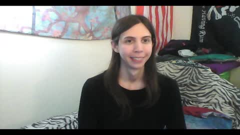 Snapshot of totalfuckingadorable chatting on December 24, 2024, 5:27 am Luna online show from December 24, 2024, 5:27 am