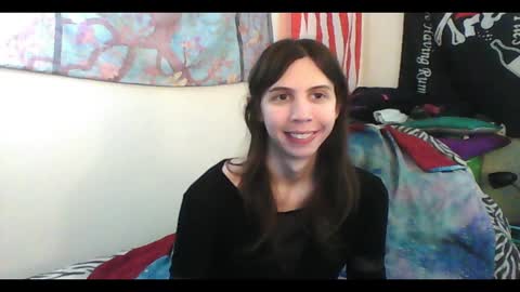 Snapshot of totalfuckingadorable chatting on December 27, 2024, 9:43 pm Luna online show from December 27, 2024, 9:43 pm