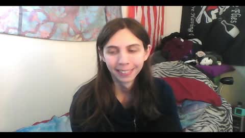 Snapshot of totalfuckingadorable chatting on January 5, 2025, 4:04 am Luna online show from January 5, 2025, 4:04 am