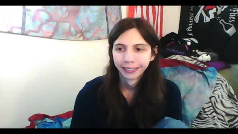 Snapshot of totalfuckingadorable chatting on January 7, 2025, 9:57 pm Luna online show from January 7, 2025, 9:57 pm