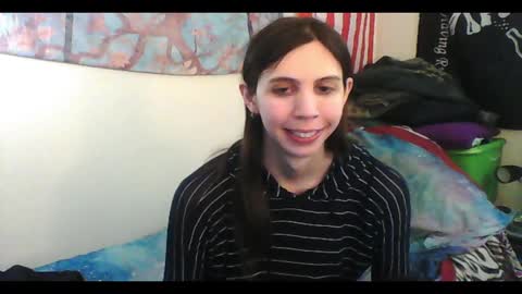 Snapshot of totalfuckingadorable chatting on January 18, 2025, 9:34 pm Luna online show from January 18, 2025, 9:34 pm