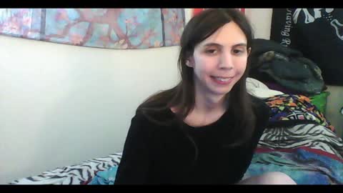 Snapshot of totalfuckingadorable chatting on January 25, 2025, 7:17 am Luna online show from January 25, 2025, 7:17 am