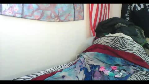 Snapshot of totalfuckingadorable chatting on January 27, 2025, 12:54 am Luna online show from January 27, 2025, 12:54 am