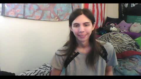 Snapshot of totalfuckingadorable chatting on September 16, 2025, 4:02 am Luna online show from September 16, 2025, 4:02 am