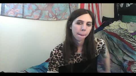 Snapshot of totalfuckingadorable chatting on September 22, 2025, 3:08 am Luna online show from September 22, 2025, 3:08 am