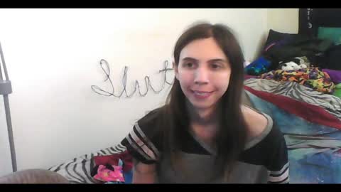 Snapshot of totalfuckingadorable chatting on October 2, 2025, 1:56 am Luna online show from October 2, 2025, 1:56 am