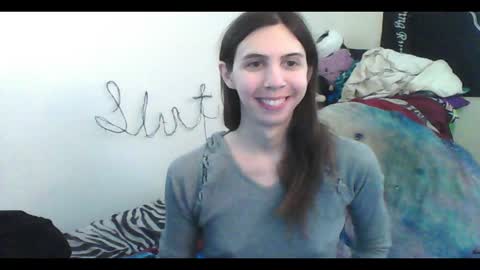 Snapshot of totalfuckingadorable chatting on October 14, 2025, 8:31 pm Luna online show from October 14, 2025, 8:31 pm