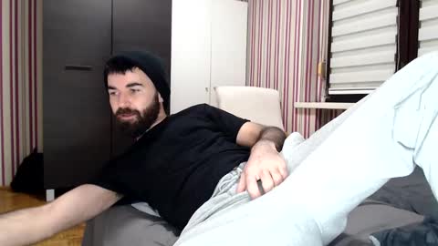 totti online show from February 25, 2025, 8:19 pm