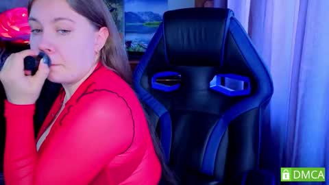   online show from October 31, 2025, 9:21 am