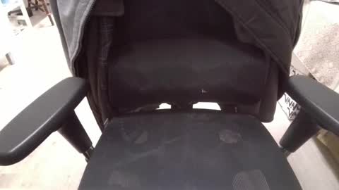 toumout222 online show from March 23, 2026, 6:23 pm