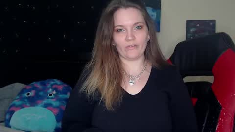 Lilly Miss Mistress Goddess Maam Queen Boss online show from February 6, 2025, 6:18 am