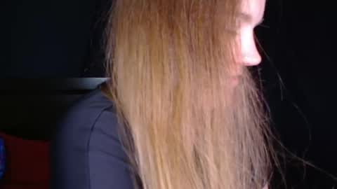 Lilly Miss Mistress Goddess Maam Queen Boss online show from April 26, 2026, 3:21 pm
